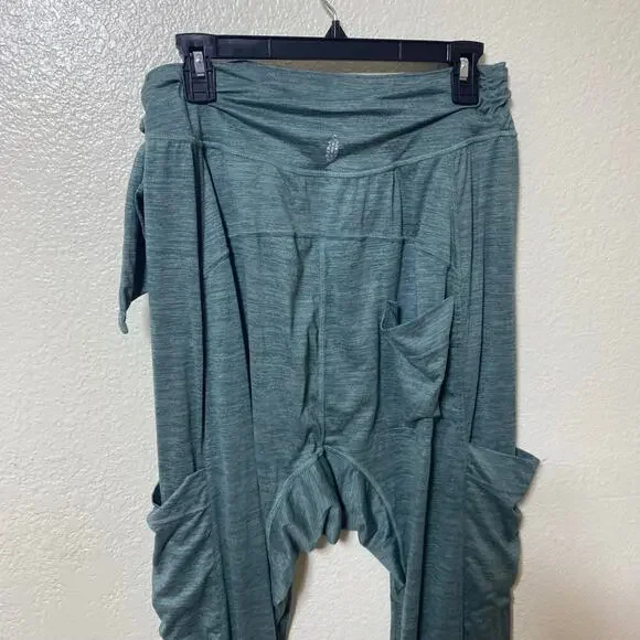 Free People Movement The Right Path Athleisure Harem Pants in Frosted Pine Sz M - Picture 7 of 11